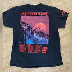 Drake Scorpion concert tee shirt men’s medium